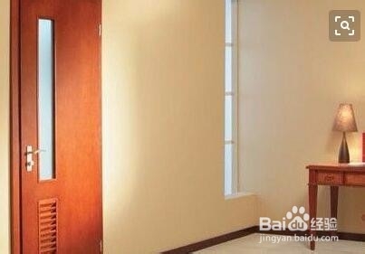 室内的老鼠跑进了洞里怎么办
