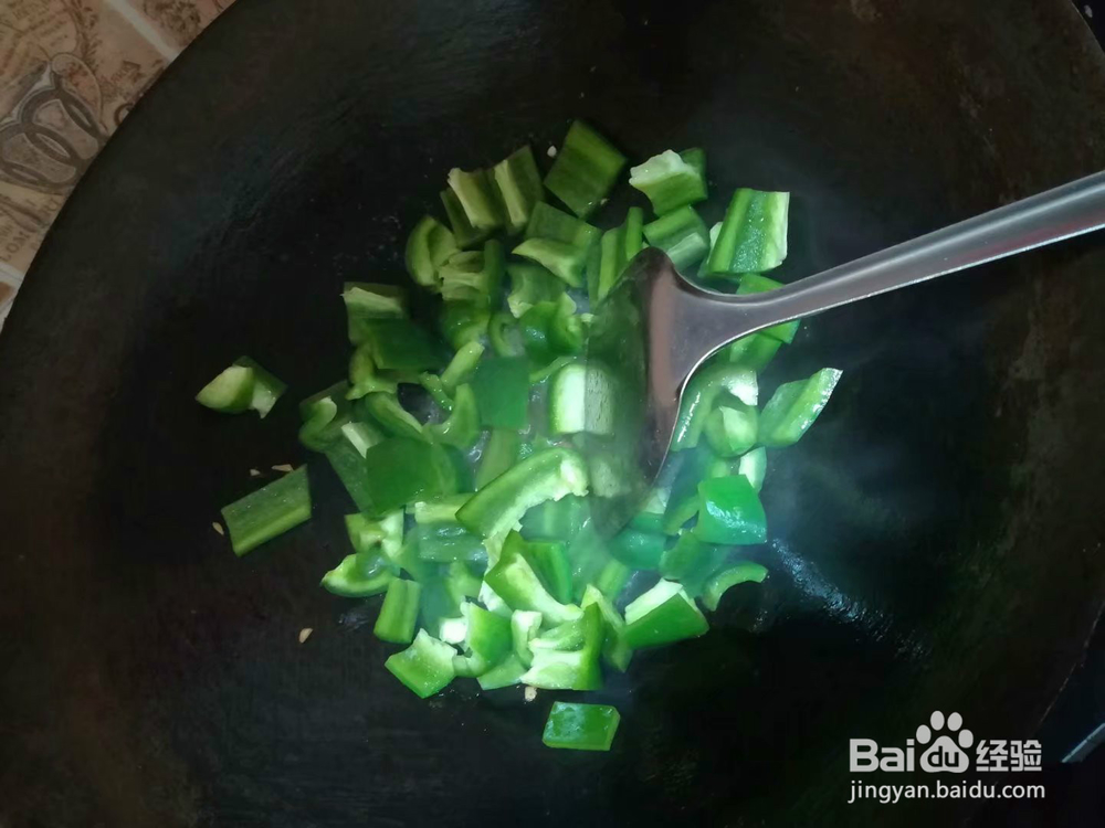 青椒炒鸡肉怎么炒才好吃