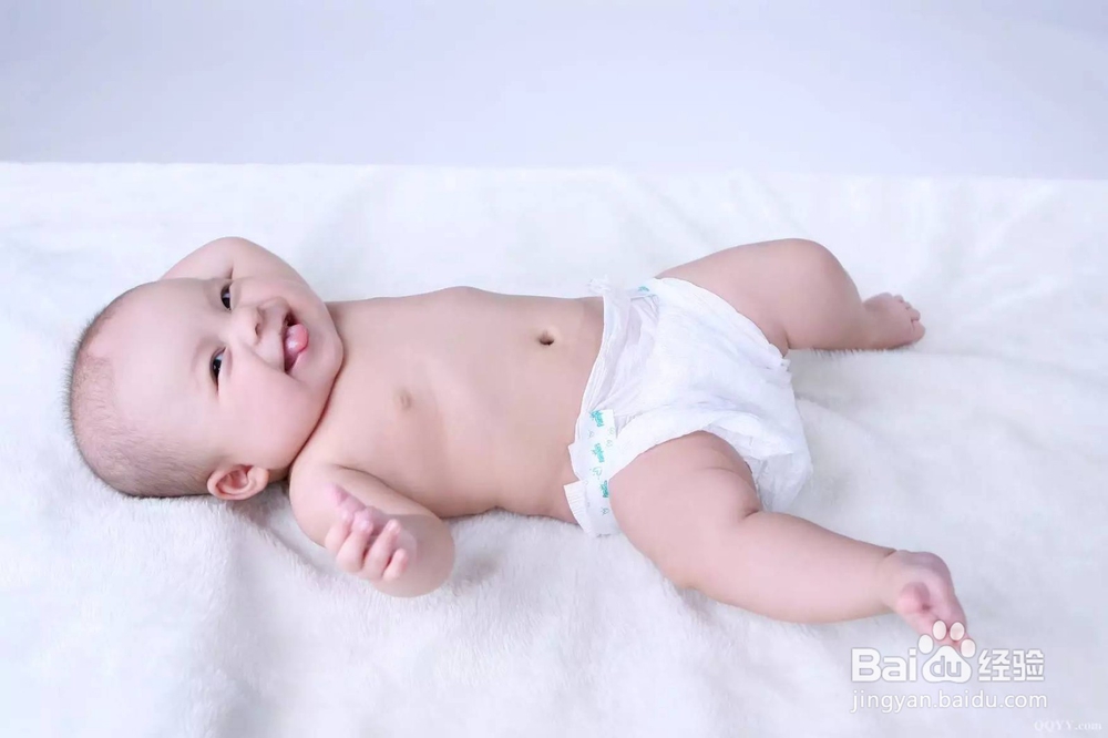 如何给宝宝挑选纸尿裤？