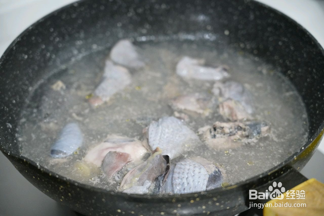 金汁鲍鱼松茸鸡汤的做法