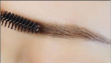 树莓妆容的化妆技巧