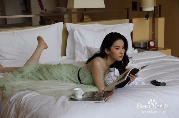 看刘亦菲巧妙瘦腿——致夏季不敢露腿的你