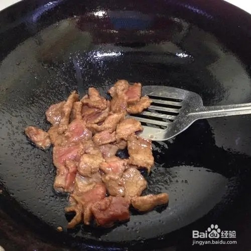 萝卜片炒牛肉
