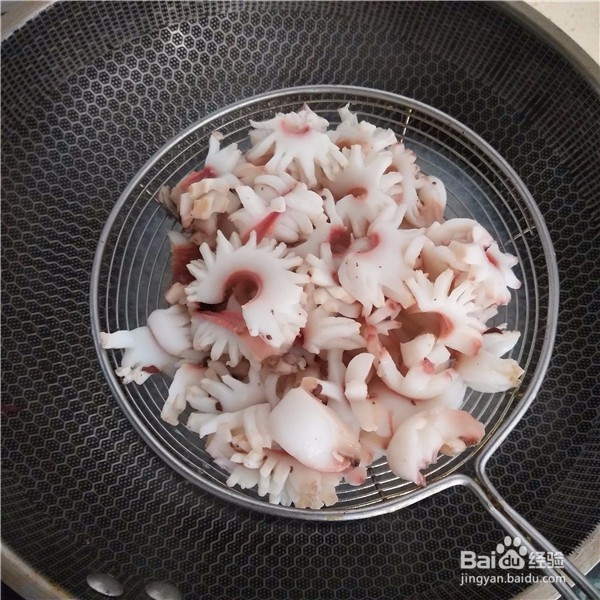 #初冬怎么吃#炒鱿鱼的家常做法