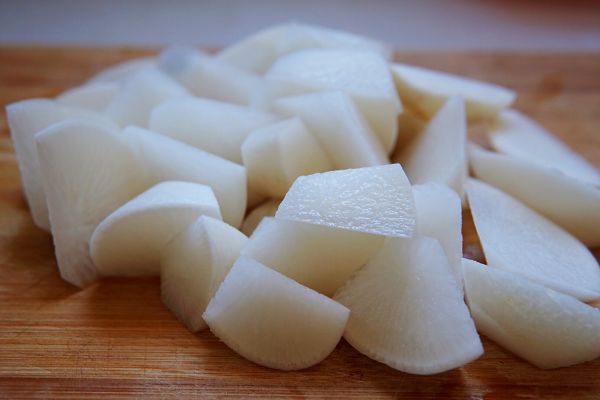 红烧肉炖萝卜块