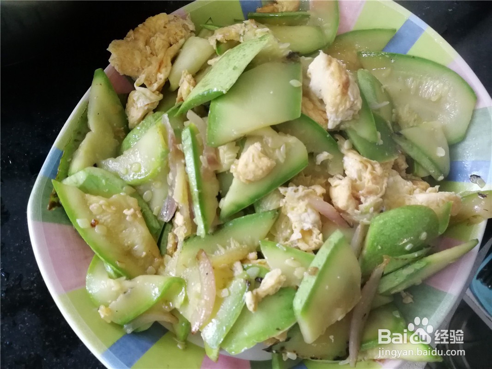 西葫芦炒土鸡蛋