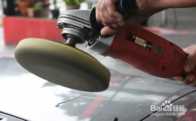 如何给汽车抛光