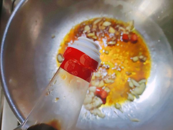 捞汁凉皮香干拌黄瓜