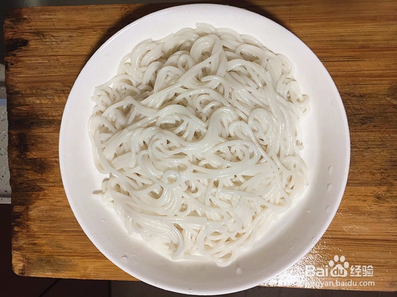 学会这一步，就能快速炒出更美味好吃的米粉