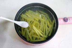 如何做美味的炸薯条