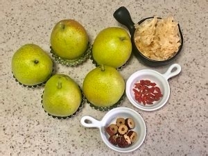 银耳梨子汤的美味做法