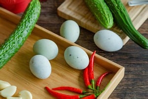 凉拌皮蛋的美味做法