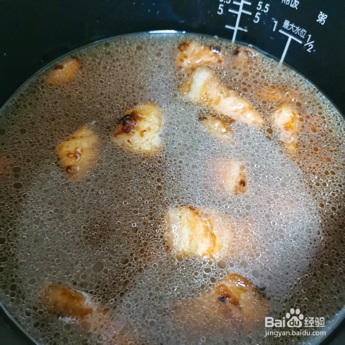 美味的土豆红烧肉