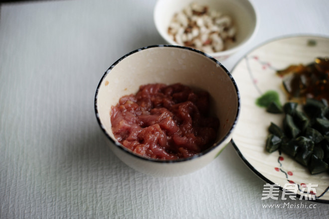 皮蛋瘦肉粥的做法