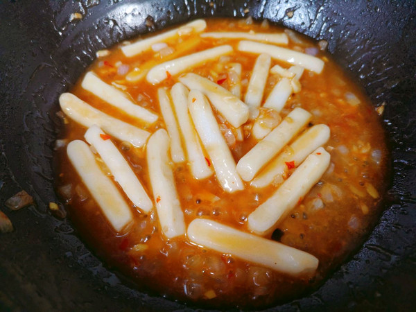 美味小吃泰式甜辣炒年糕