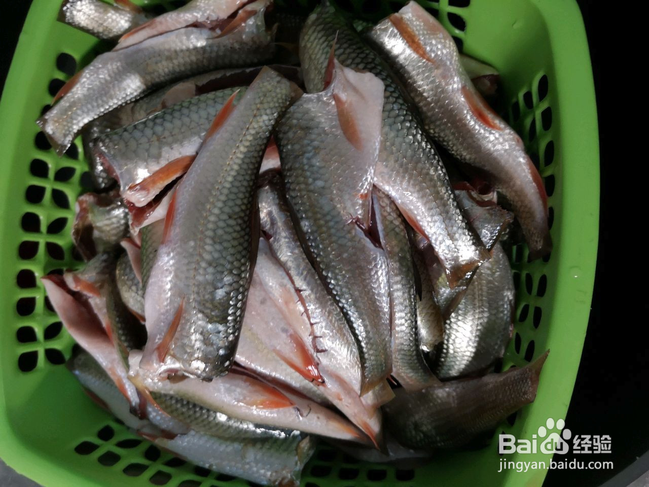 香酥愣子鱼的做法