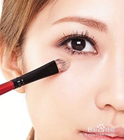 斑马眼线法成倍放大眼睛方法