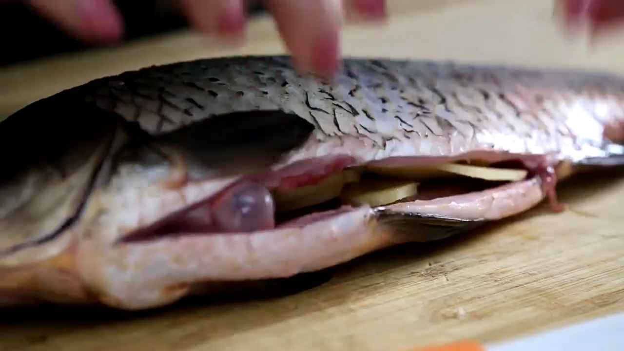 怎么做泰式柠檬蒸鱼