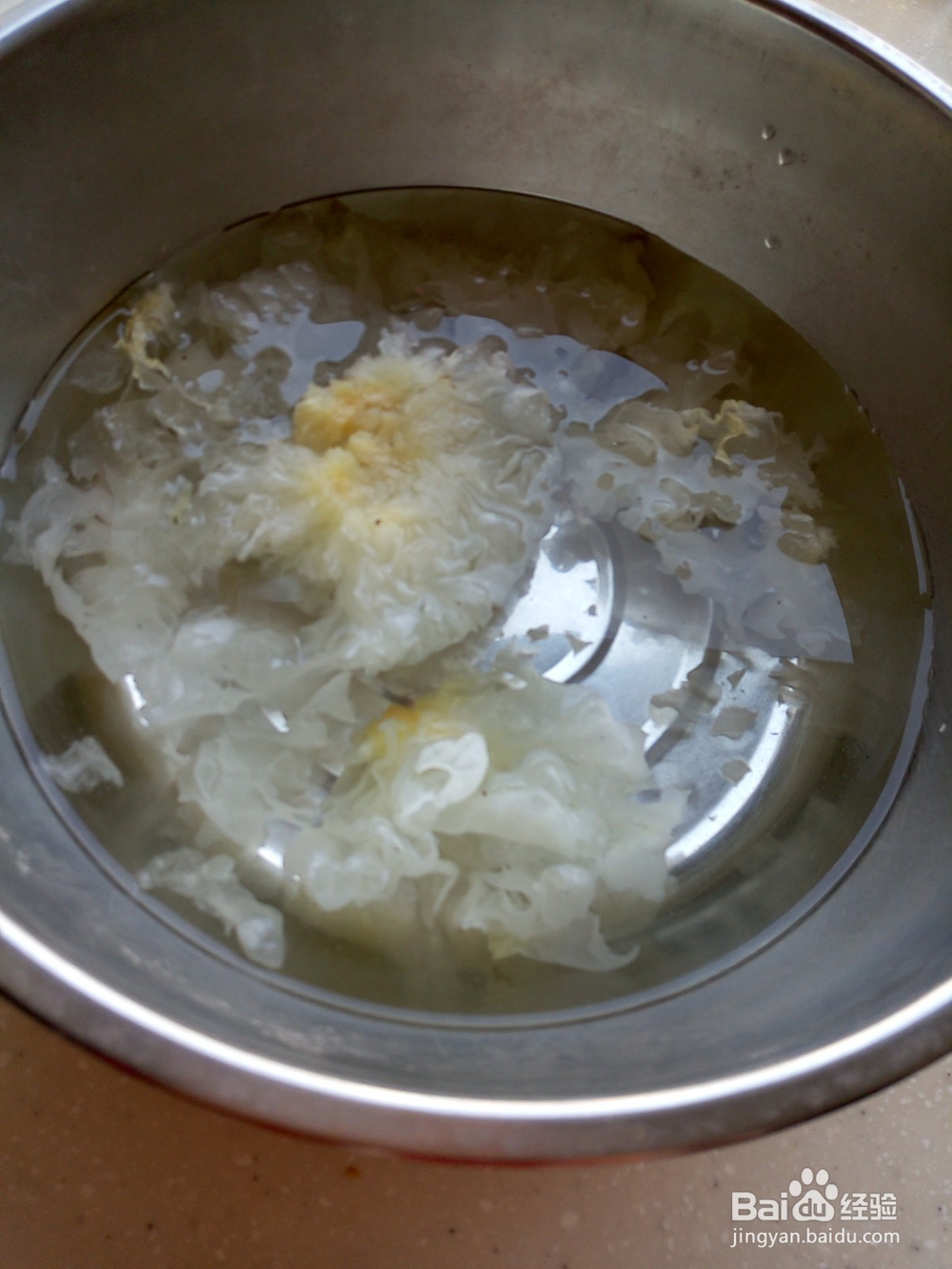 燕窝如何制作能够显得最粘稠?