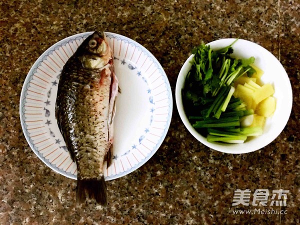 蒸鲫鱼的家常做法