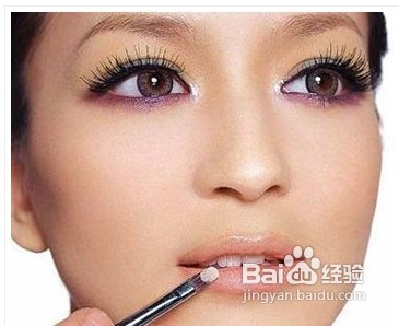 教你如何在短时间内搞定妆容