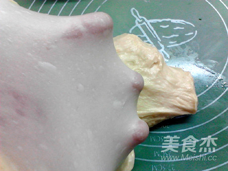 椰蓉提子面包