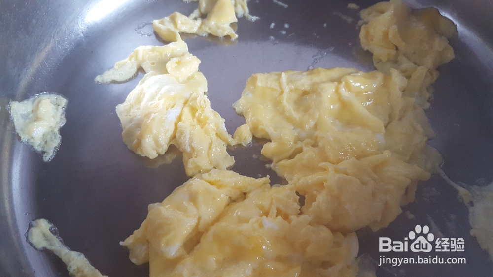 如何做圣女果炒鸡蛋饭