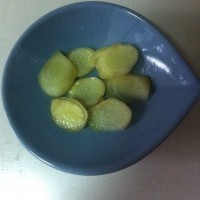 祛痘消斑生姜蜂蜜水