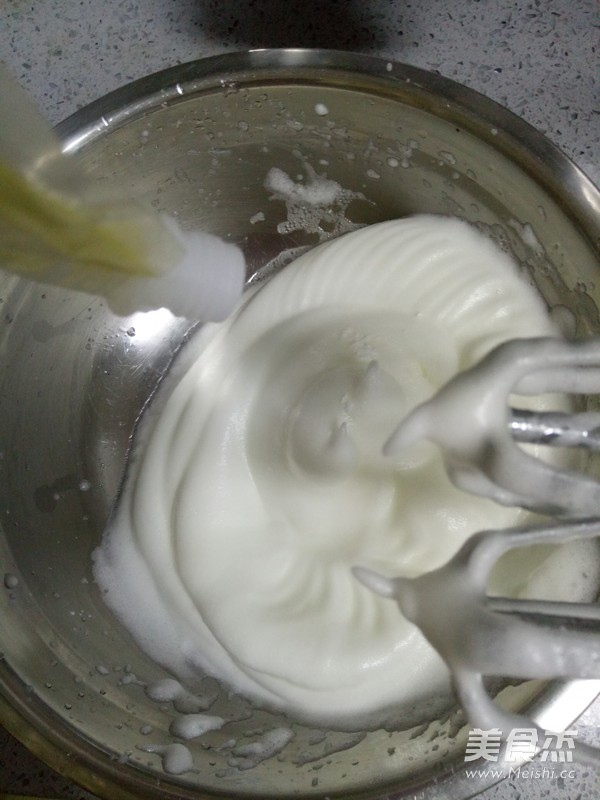 黑芝麻味蒸蛋糕