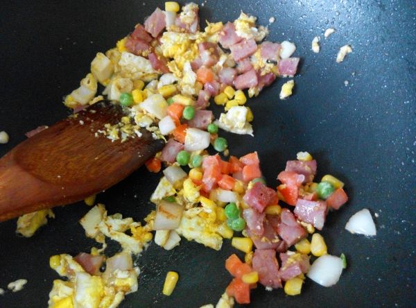 五彩虾球芝士焗饭