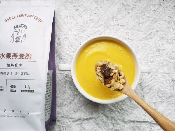 酸奶燕麦脆南瓜杯