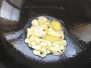 超级美味红烧鸡块的做法