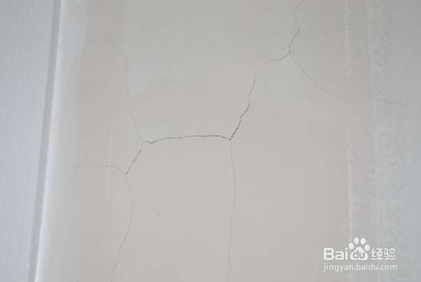 腻子层开裂了，要怎么处理？