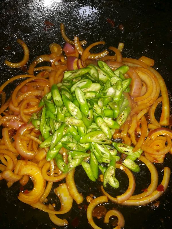 嫩兰瓜炒鸡胸肉