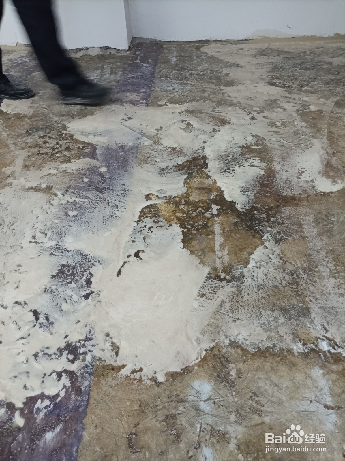 地坪环境带给水性环氧地坪漆施工问题及处理办法