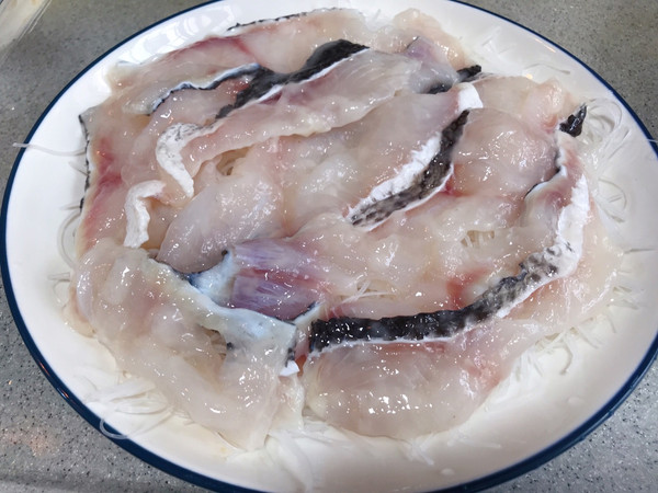 蒜蓉粉丝蒸鱼片