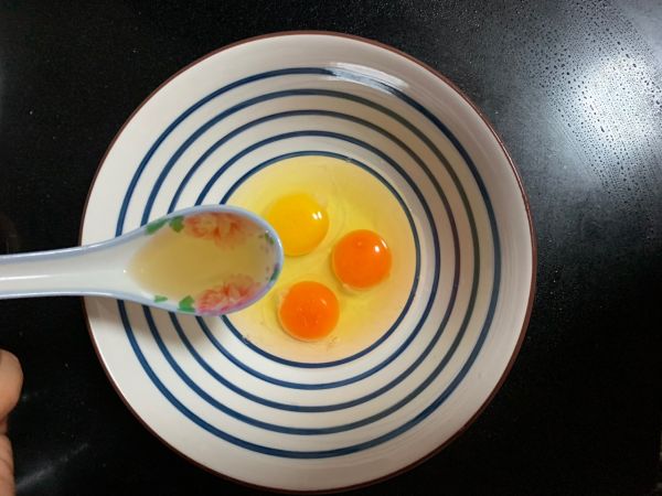 番茄鸡蛋火腿盖饭