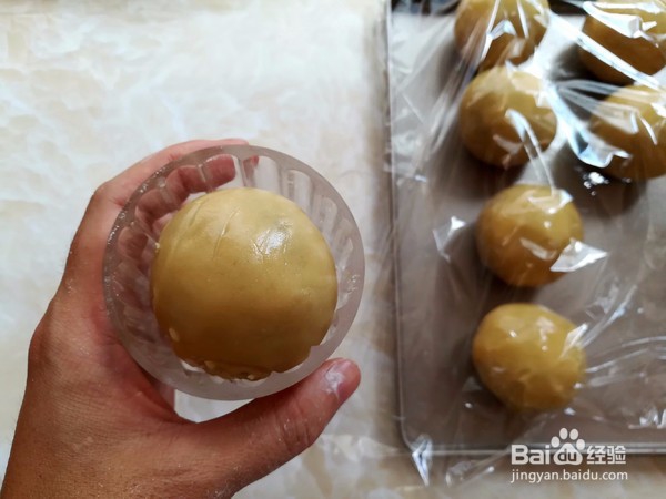 怎么做白莲蓉蛋黄月饼