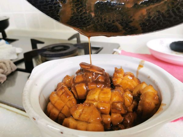 红烧鲍鱼鸡翅煲