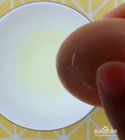 如何修复干枯毛躁的头发