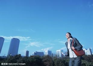 如何写年度总结？