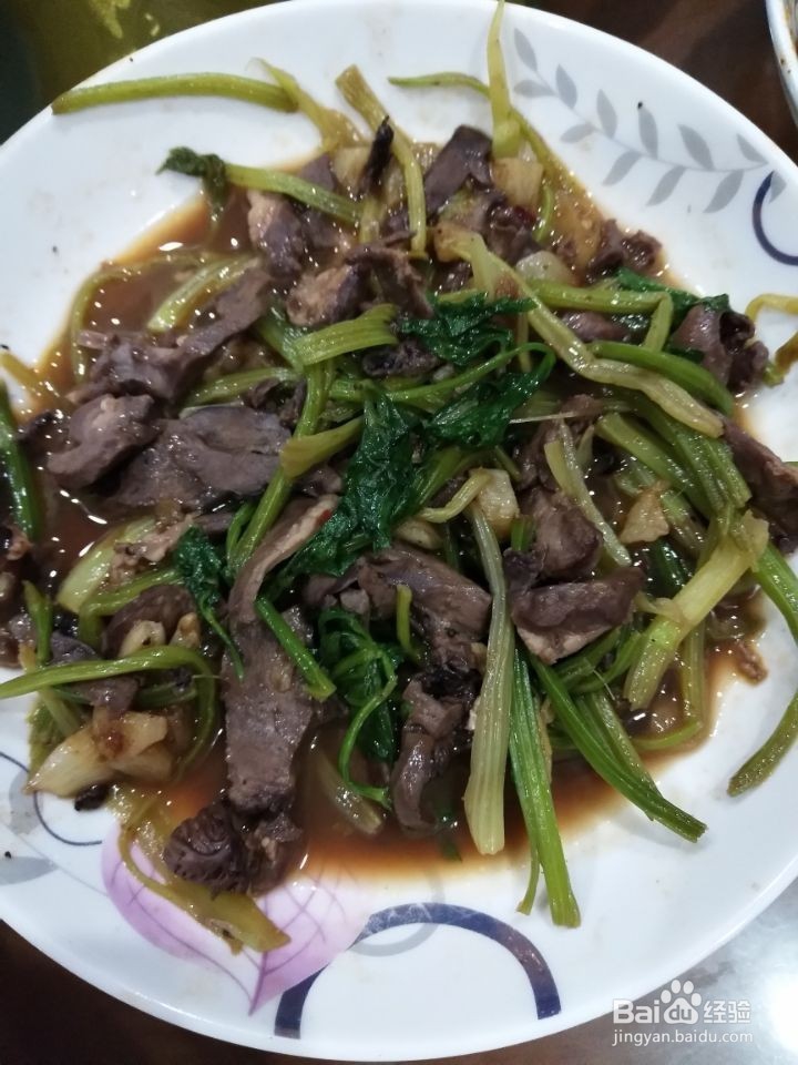 香芹炒猪心的制作方法