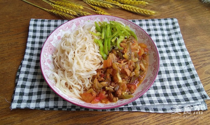 茄子肉丁手擀面