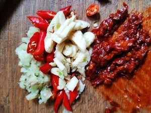 营养美食制作肉末茄子煲