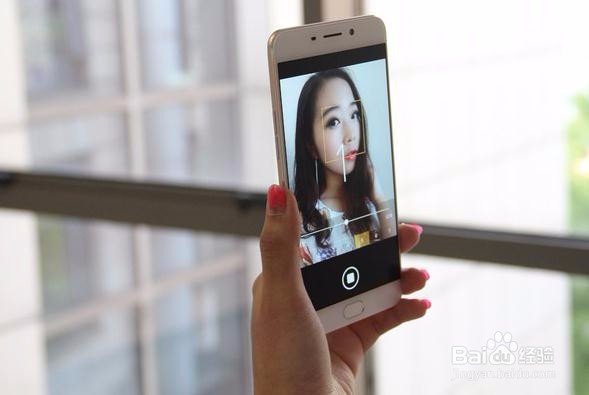 热销拍照手机OPPO R9怎么样，自拍效果怎么样