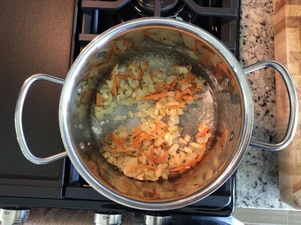 菠菜鸡肉汤年糕
