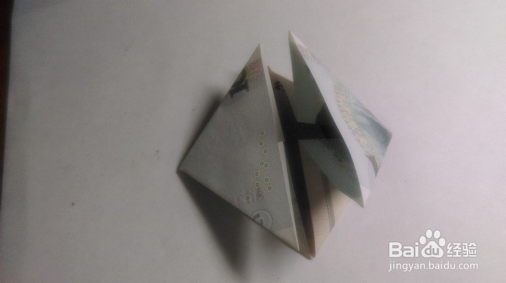 用纸币折出精美书签