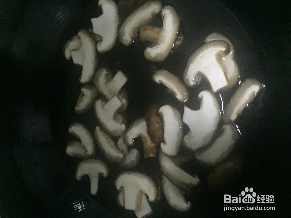 蘑菇炒青菜最简单最省事的方法