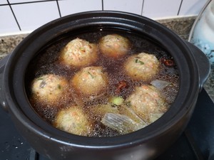 红烧狮子头四喜丸子做法
