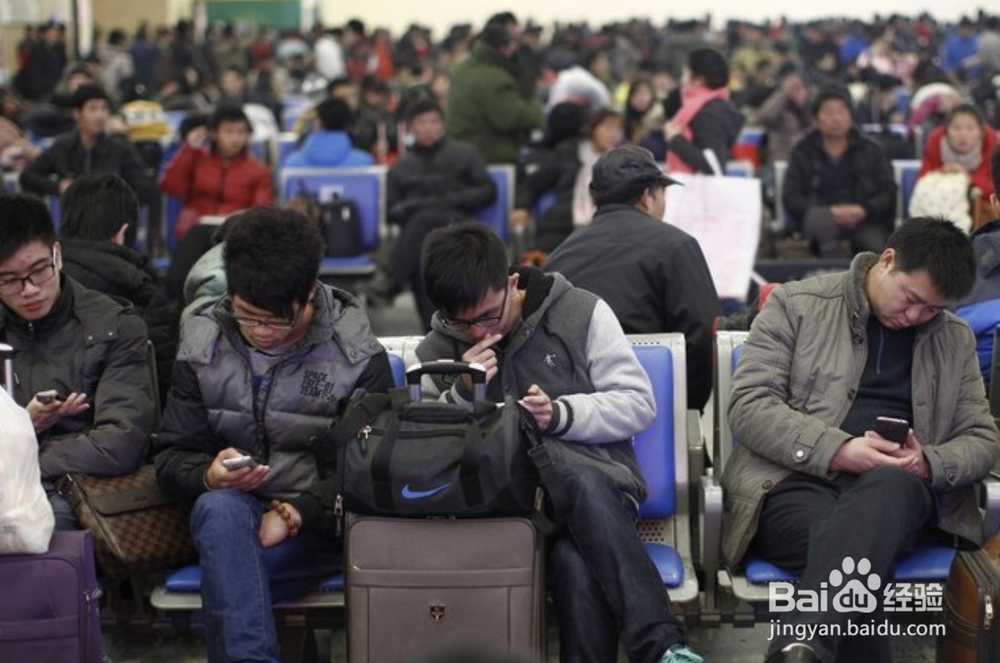 为什么00后玩过时的QQ?